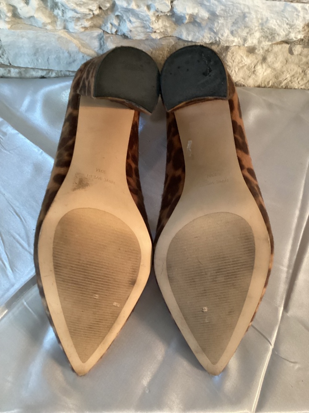 Nine West leopard print block heel pumps (Like New) - Picture 10 of 11